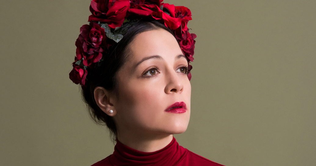 Natalia Lafourcade comparte sus primeras fotos como mamá 