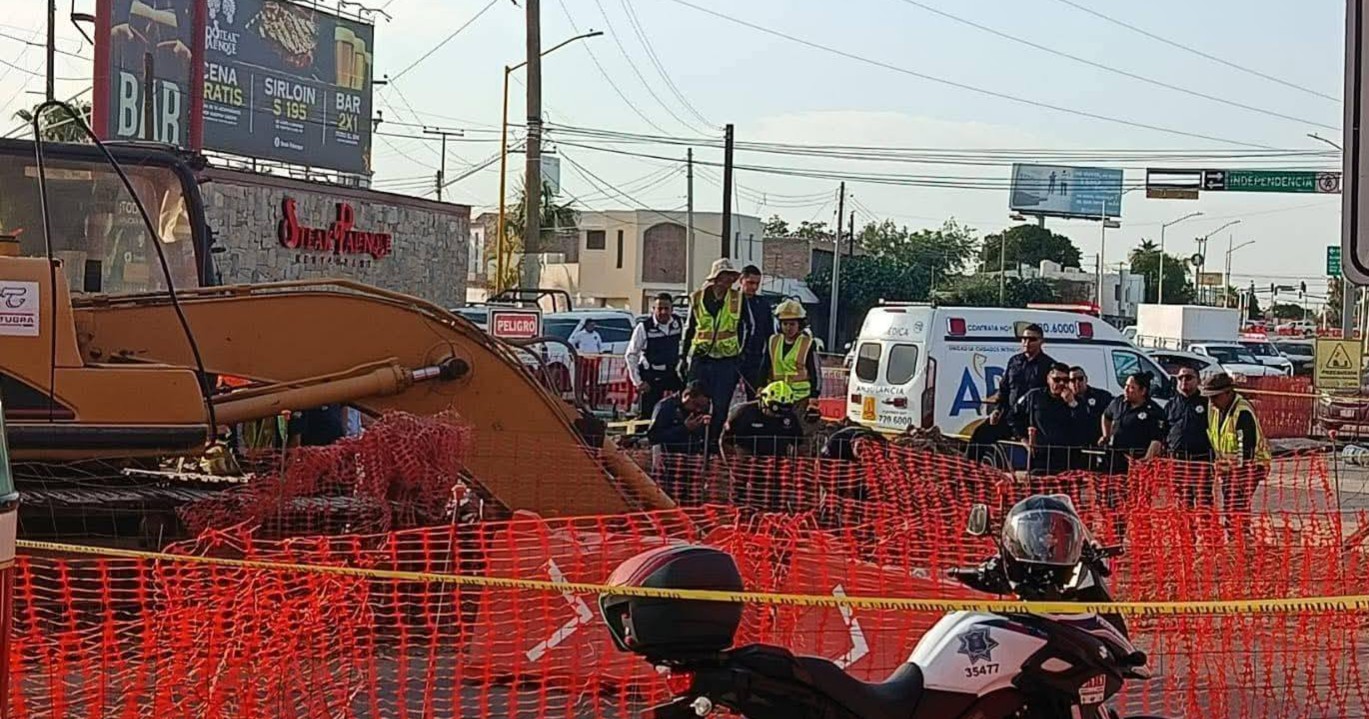 Muere trabajador tras derrumbe en obra vial de Torreón