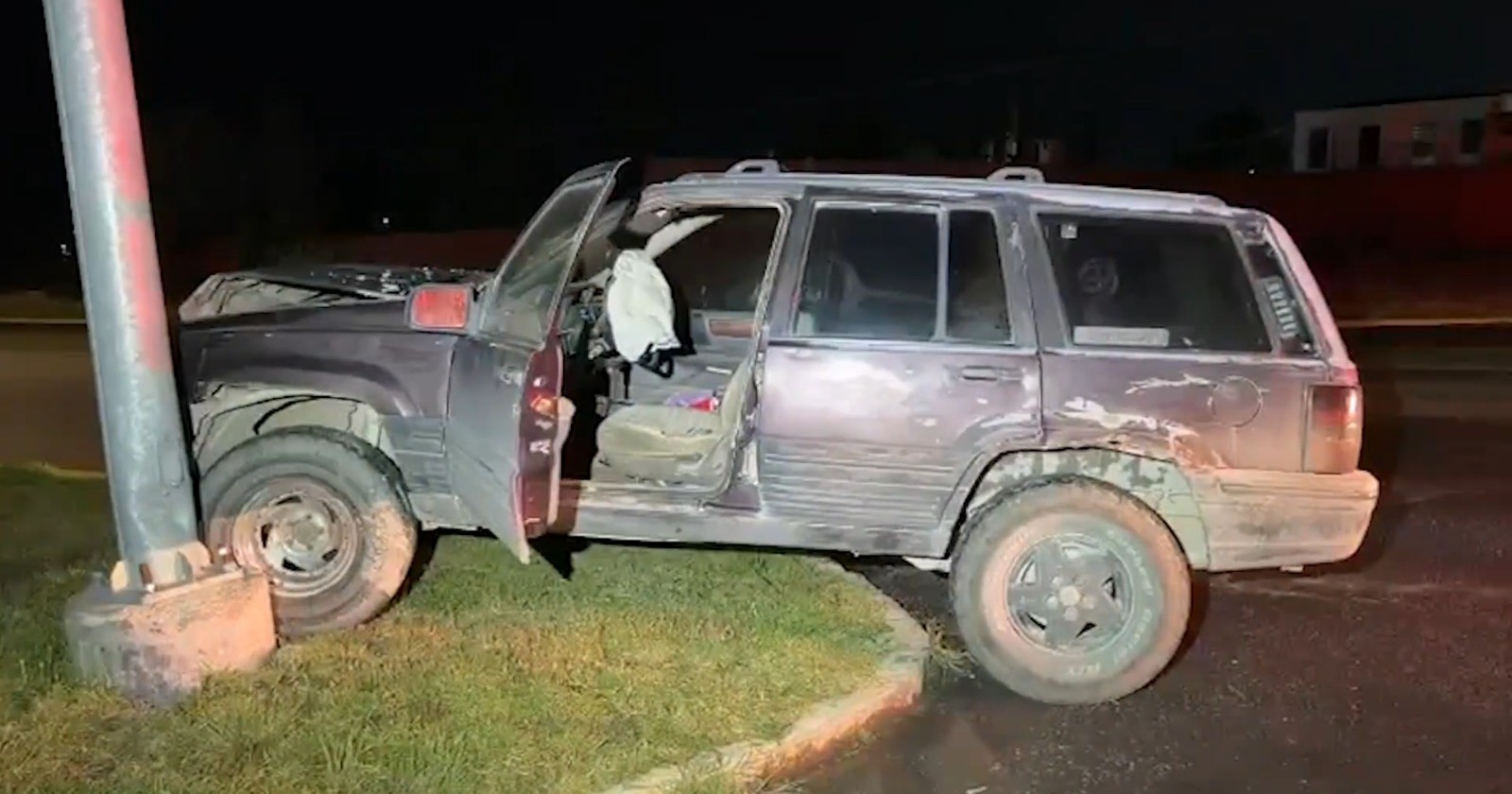 Imprudencia al volante provoca aparatoso accidente en el Parque Industrial Amistad