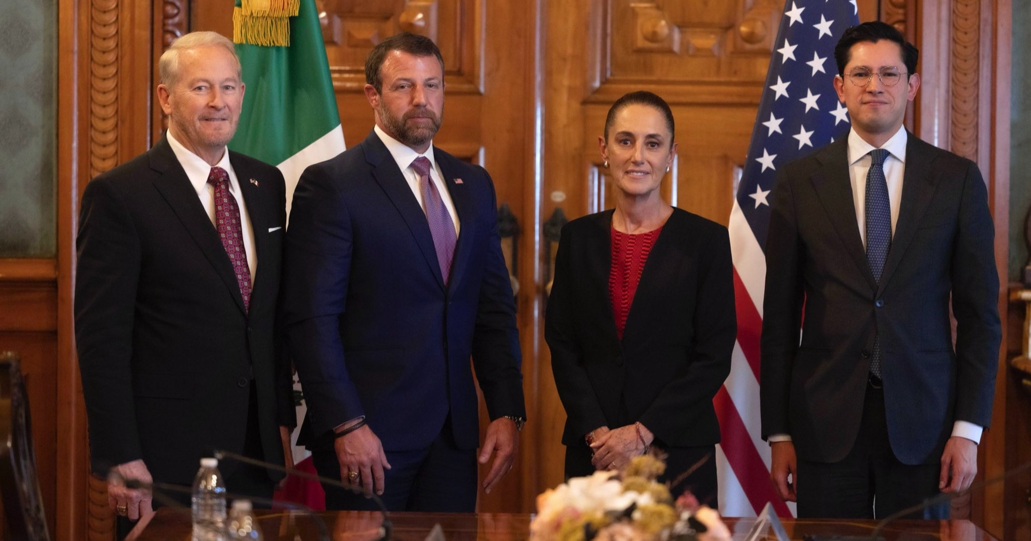 Presidenta Claudia Sheinbaum recibe a secretario de Seguridad de Estados Unidos en Palacio Nacional