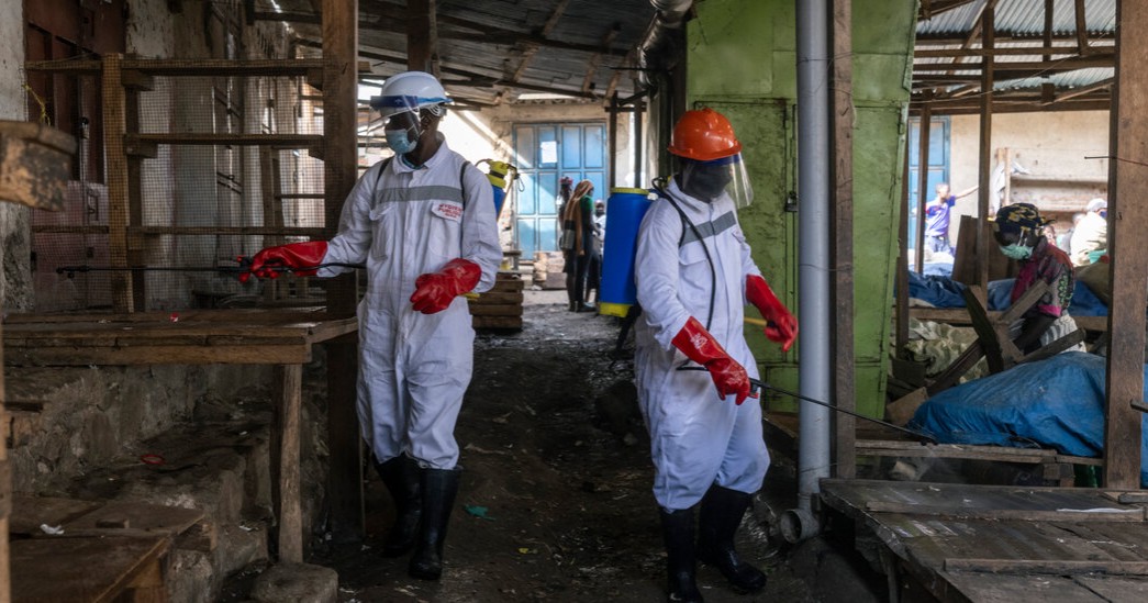 Caos por ébola en Congo: hombres armados irrumpen en hospital y evacúan pacientes