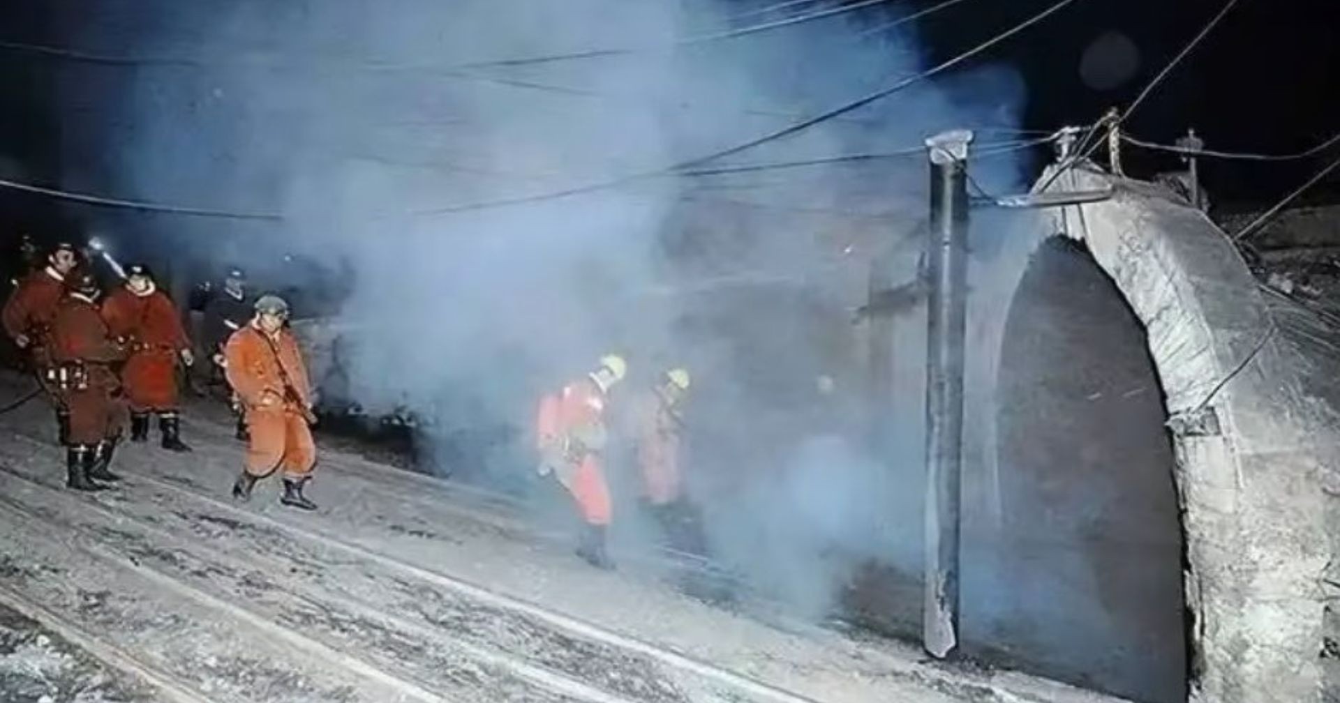 Explosión en mina de China deja decenas de muertos y heridos
