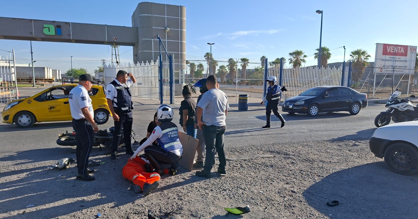 Conductor huye tras accidente contra motociclista en Torreón