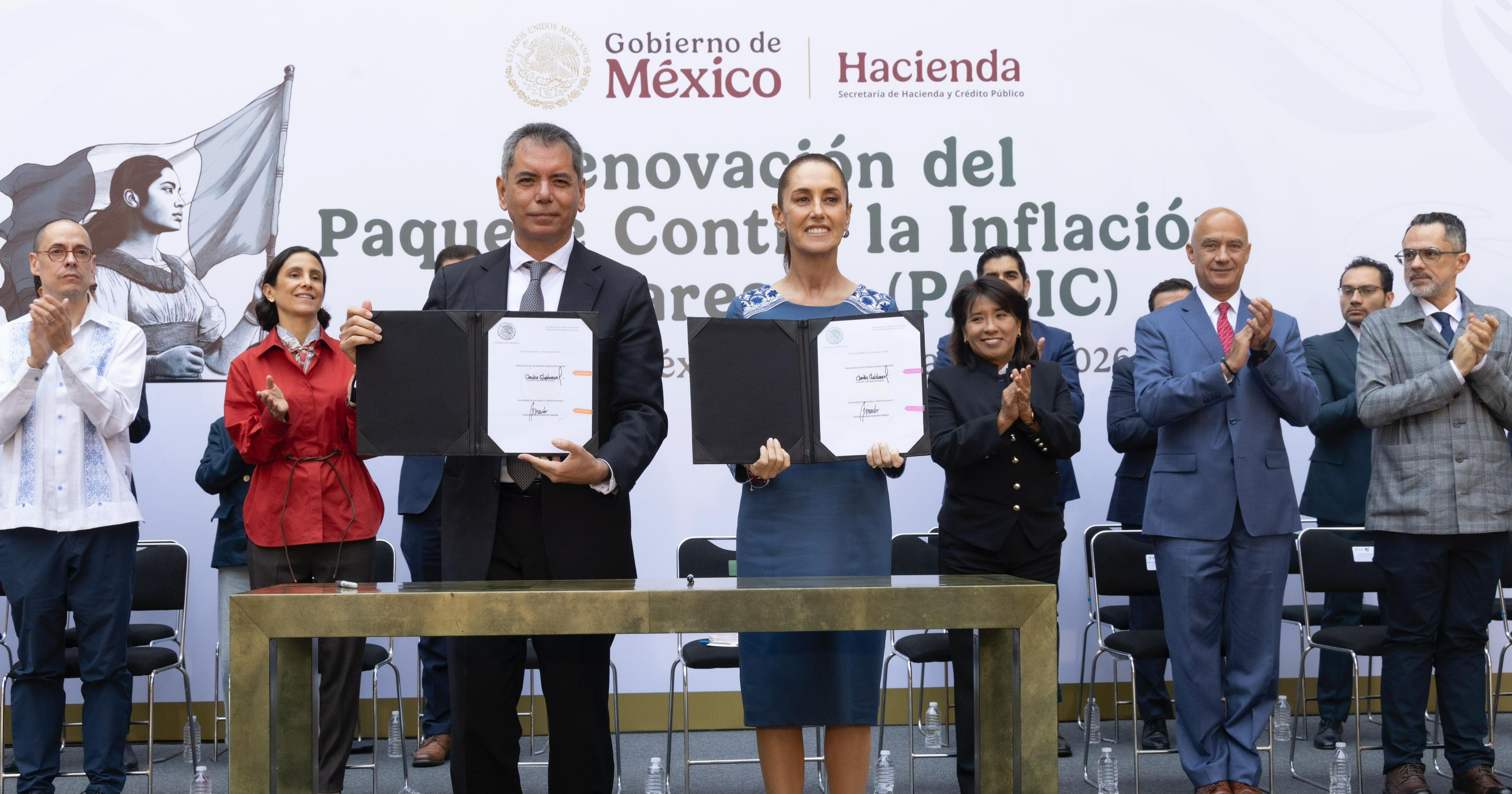 Gobierno e IP renuevan PACIC para frenar inflación en México