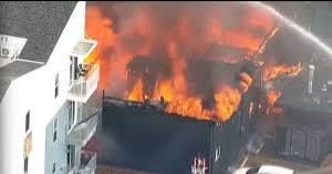 Incendio en Dallas deja tres muertos y 11 desaparecidos