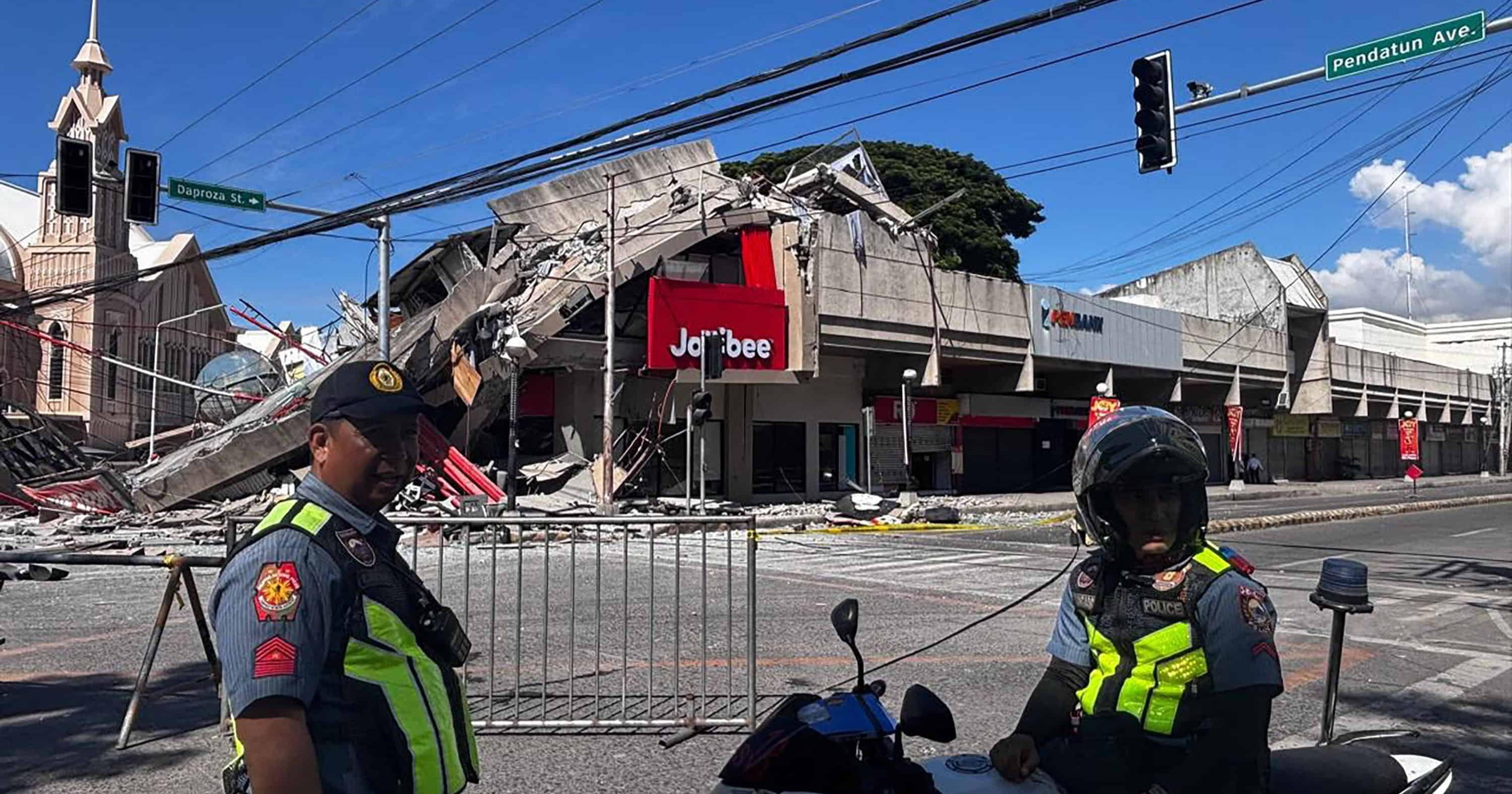 Fuerte terremoto de 7.8 sacude a Filipinas