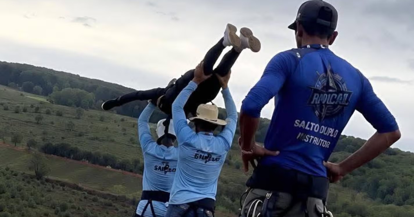 Muere mujer en Brasil tras salto de bungee; fue lanzada sin cuerda de seguridad