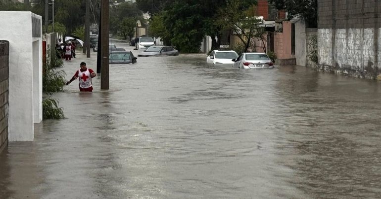 Coahuila bajo el agua: lluvias dejan un muerto e inundaciones