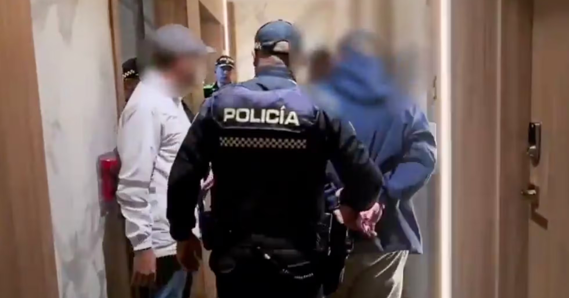 Detienen a estadounidense en Colombia por presunto abuso infantil
