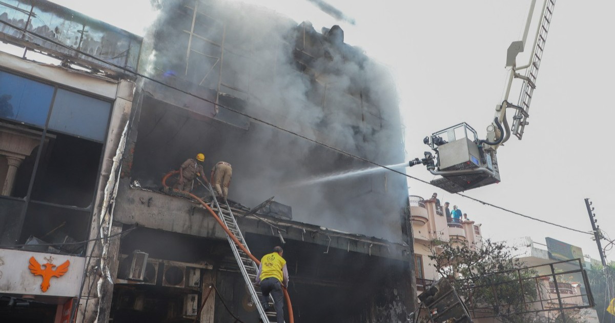 Incendio en escuela de la India deja 14 muertos