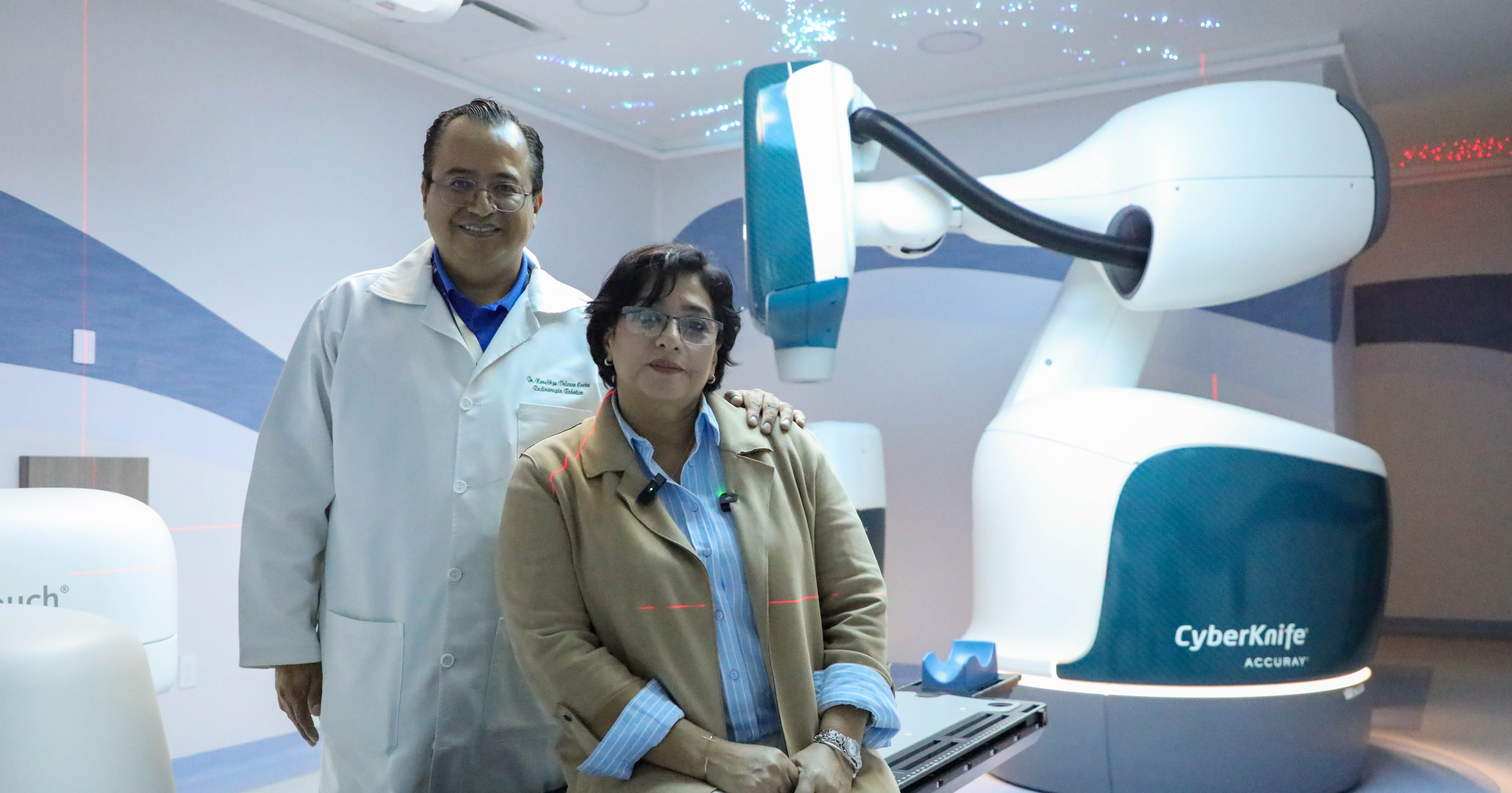 IMSS logra preservar la visión de paciente con cáncer ocular mediante tecnología de alta precisión