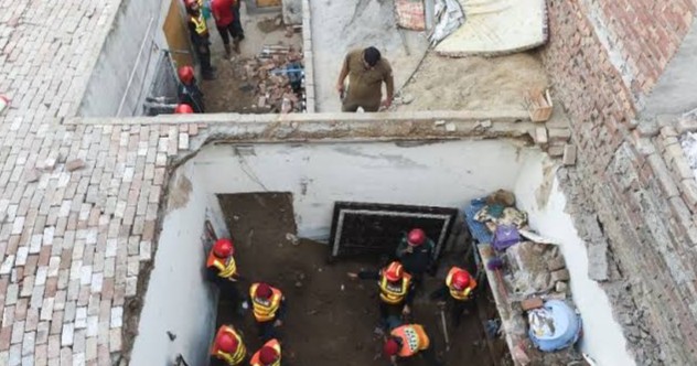 Derrumbe en centro educativo de Pakistán cobra la vida de 14 menores