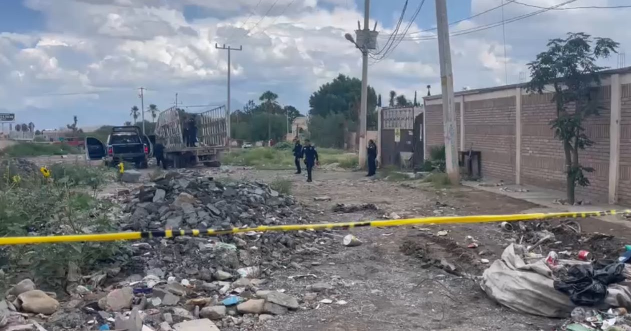 Encuentran a hombre sin vida al interior de un camión
