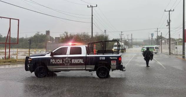 Fuertes lluvias inundan Acuña, Coahuila