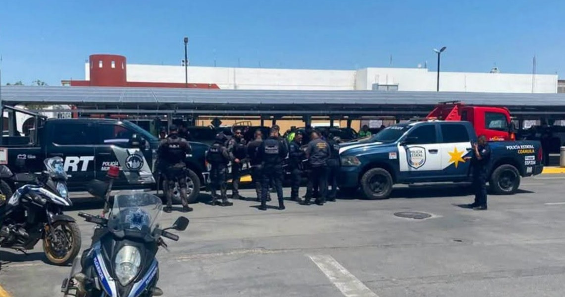 Cae banda de extorsionadores tras operativo en aeropuerto de Torreón