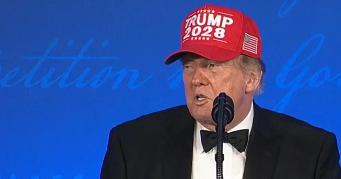 Donald Trump sugiere que buscará la candidatura presidencial del 2028
