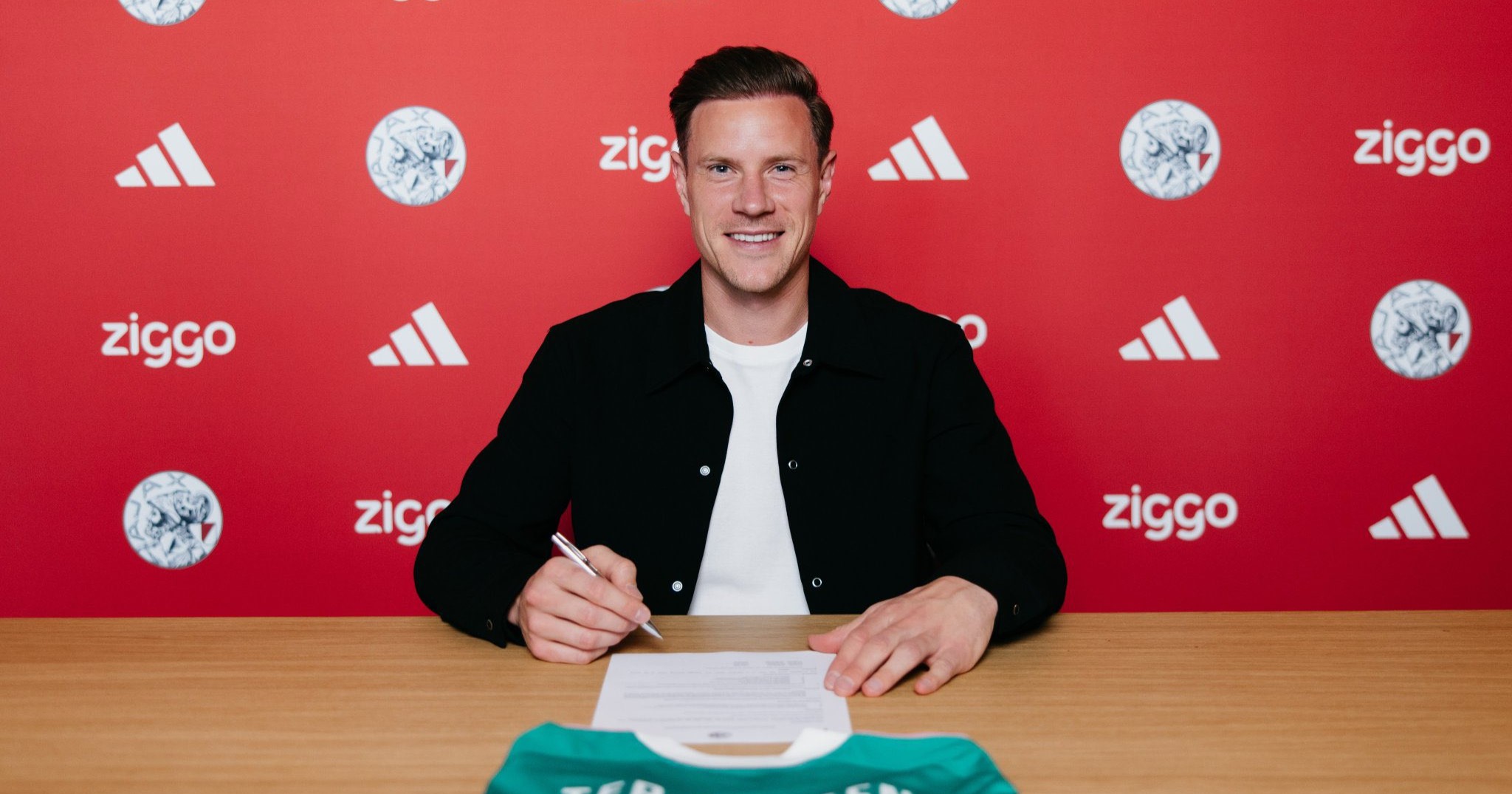 Se cierra una era en Barcelona: Ter Stegen deja al club tras 12 años y jugará con el Ajax