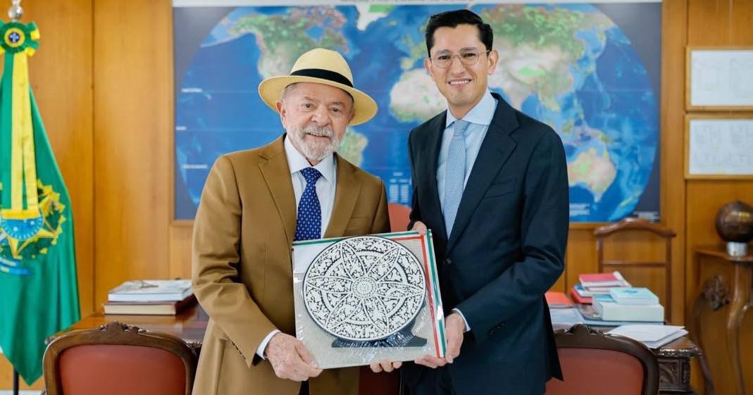 Lula da Silva recibe a canciller mexicano y reitera invitación a la presidenta Claudia Sheinbaum 