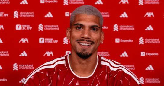 ¿Nueva oportunidad en Inglaterra? Ronald Araújo deja al Barcelona y ficha por Liverpool