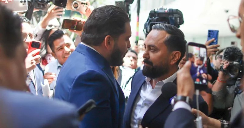 Diputados del PRI y Morena protagonizan altercado en el Senado