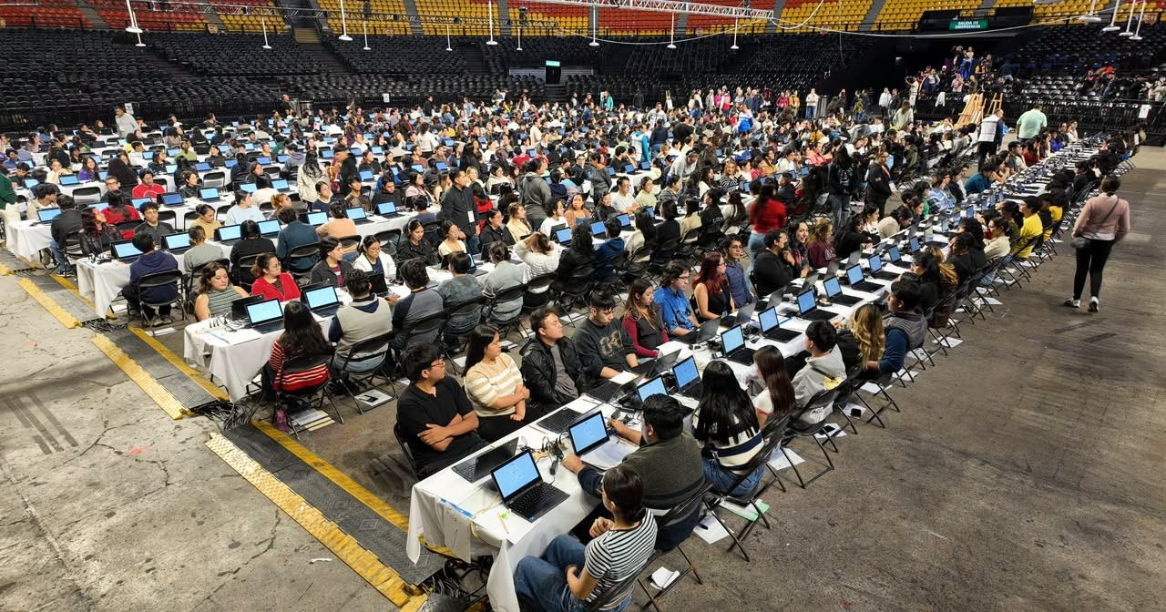UNAM pide disculpas a aspirantes tras repetición del examen de ingreso