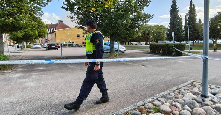 Ataque con espada en escuela de Suecia deja varios heridos y un detenido