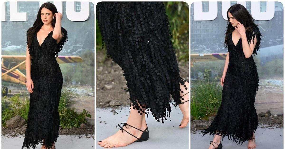 Margaret Qualley sorprende con polémicas sandalias de Chanel en Londres