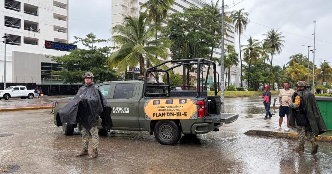 Activan operativos de seguridad por intensas lluvias en Acapulco