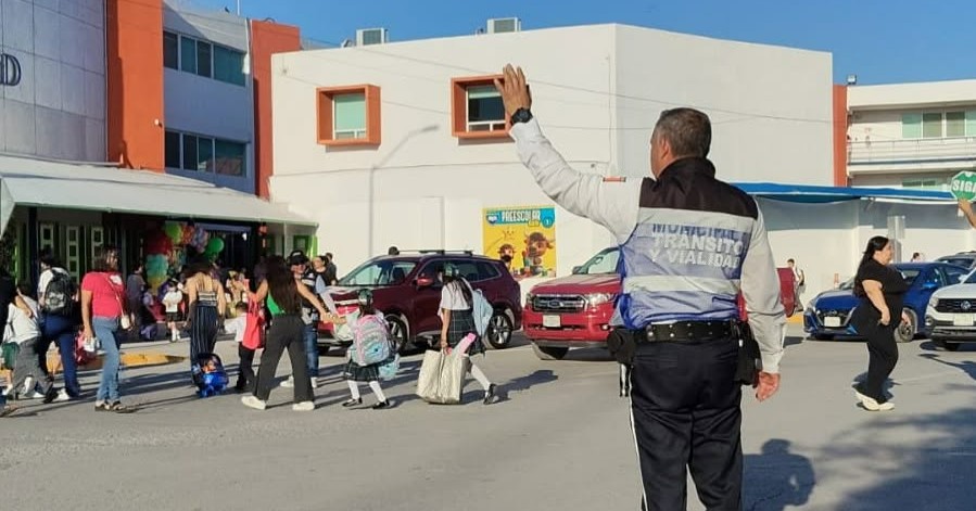 Torreón refuerza operativo vial ante regreso a clases