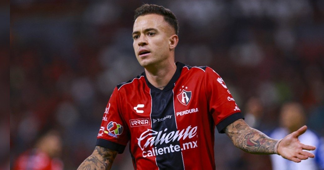 Atlas sacrifica a Ferrareis para abrirle espacio a Adonis Frías