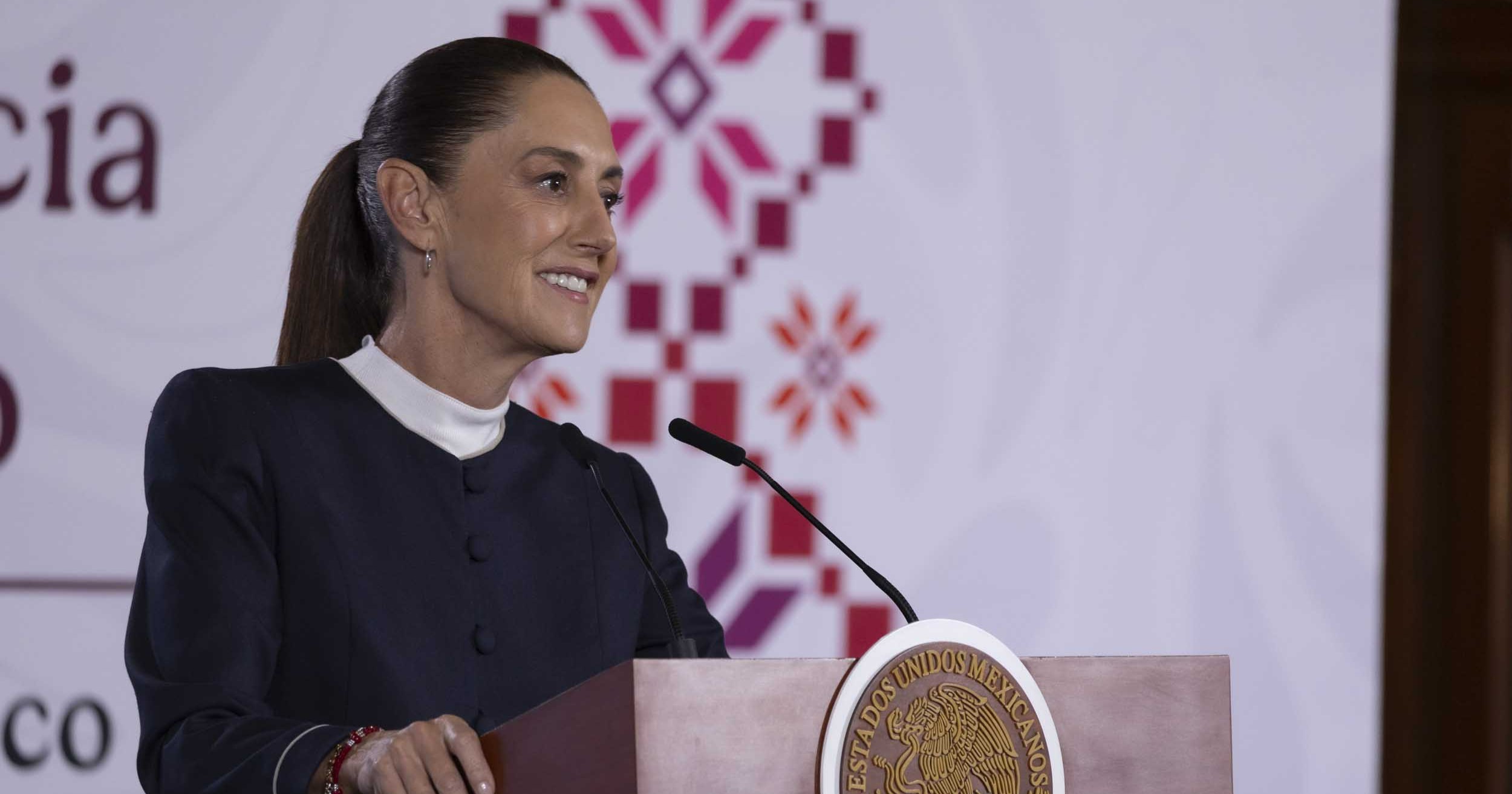 Presidenta Sheinbaum presenta iniciativa contra doble nacionalidad para presidente y gobernadores