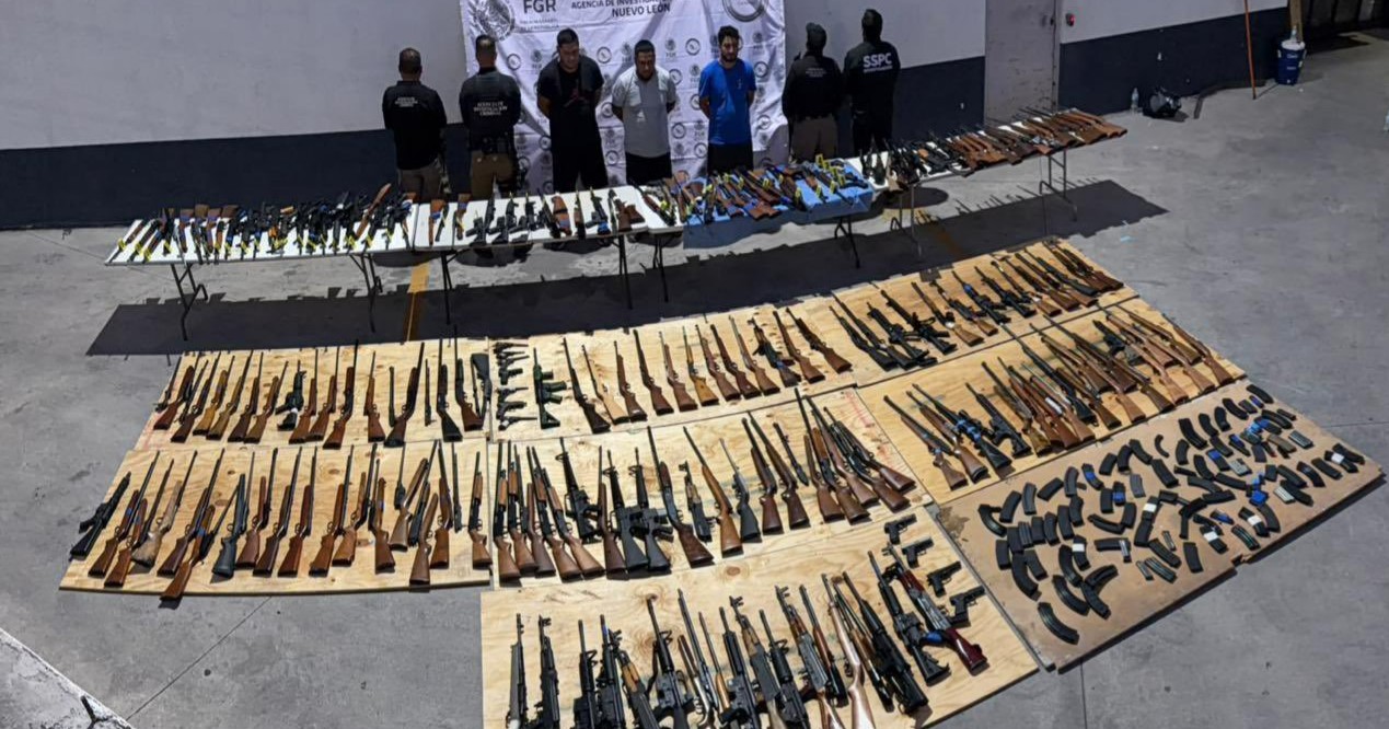 Decomisan 210 armas provenientes de Texas en Nuevo León 