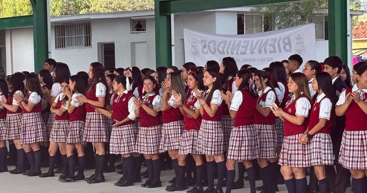 Escuela Normal de Monclova inicia ciclo escolar sin suministro eléctrico
