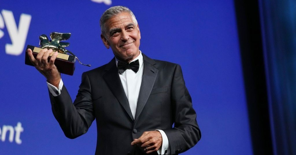George Clooney recibe León de Oro en Venecia por su trayectoria