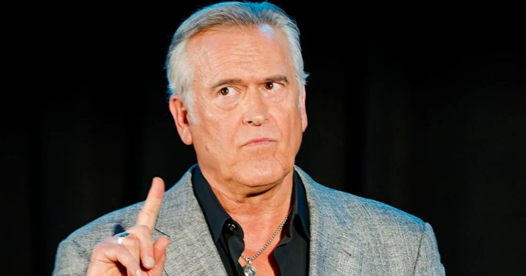 Bruce Campbell revela pronóstico de cinco años tras su diagnóstico de cáncer