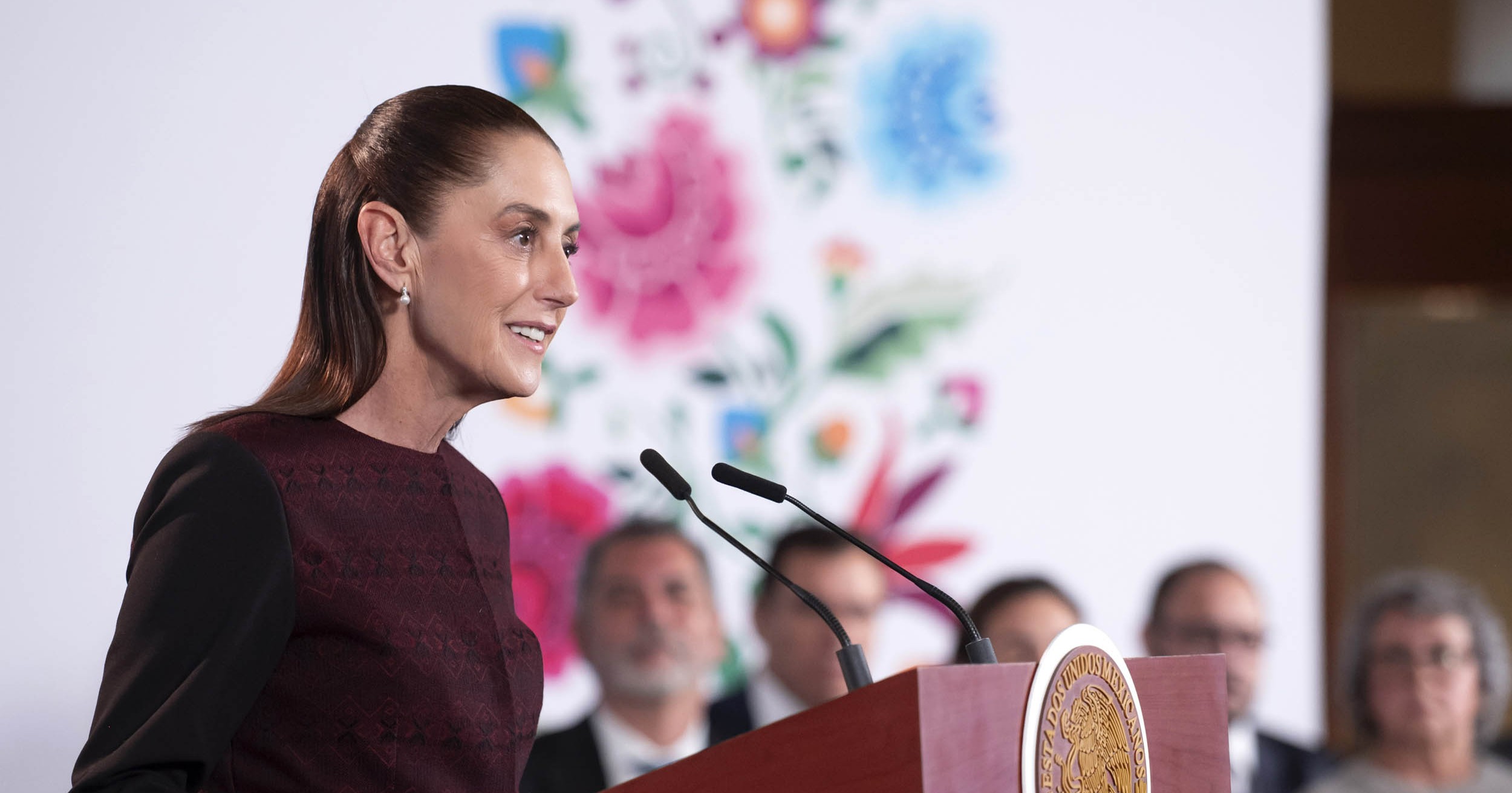 Presidenta Sheinbaum descarta nuevos impuestos y gasolinazos para 2027