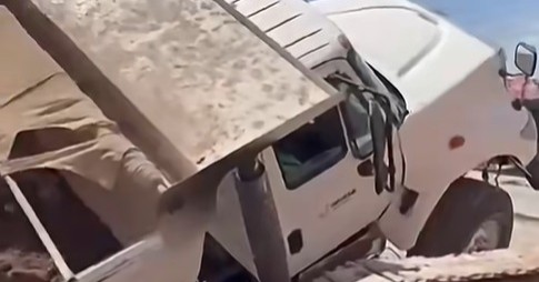 Exige ciudadanía revisión del suelo tras hundimiento de camión de carga en Torreón