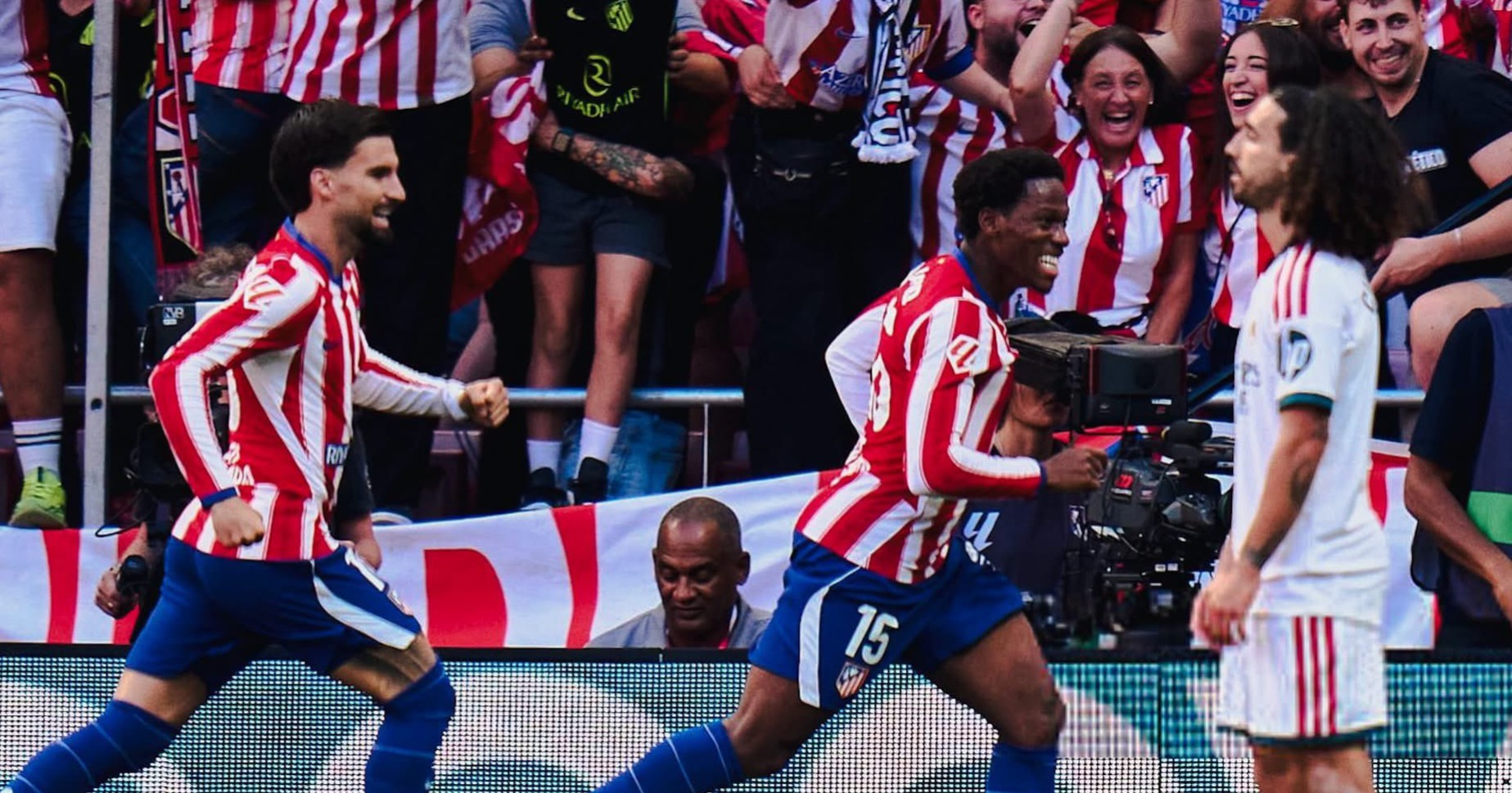 Atlético de Madrid se impone en el derbi ante el Real Madrid y asalta el subliderato de LaLiga