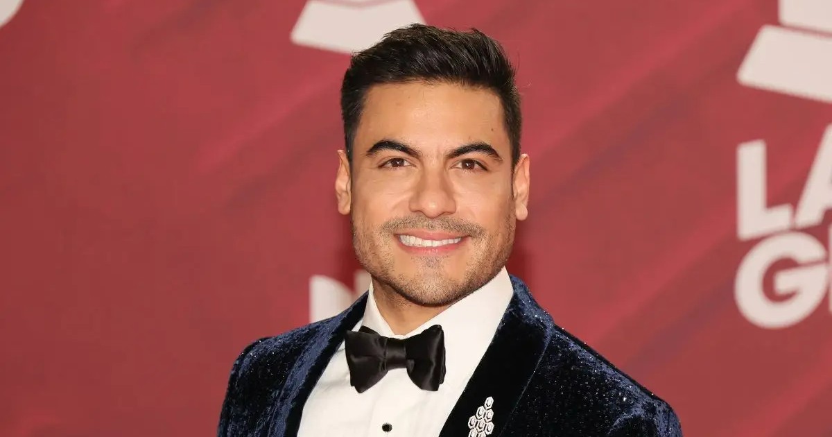 Carlos Rivera revela lesión en las cuerdas vocales y pospone conciertos