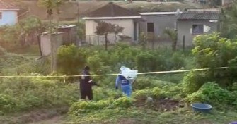 Tiroteo en una vivienda de Sudáfrica deja once muertos y tres heridos