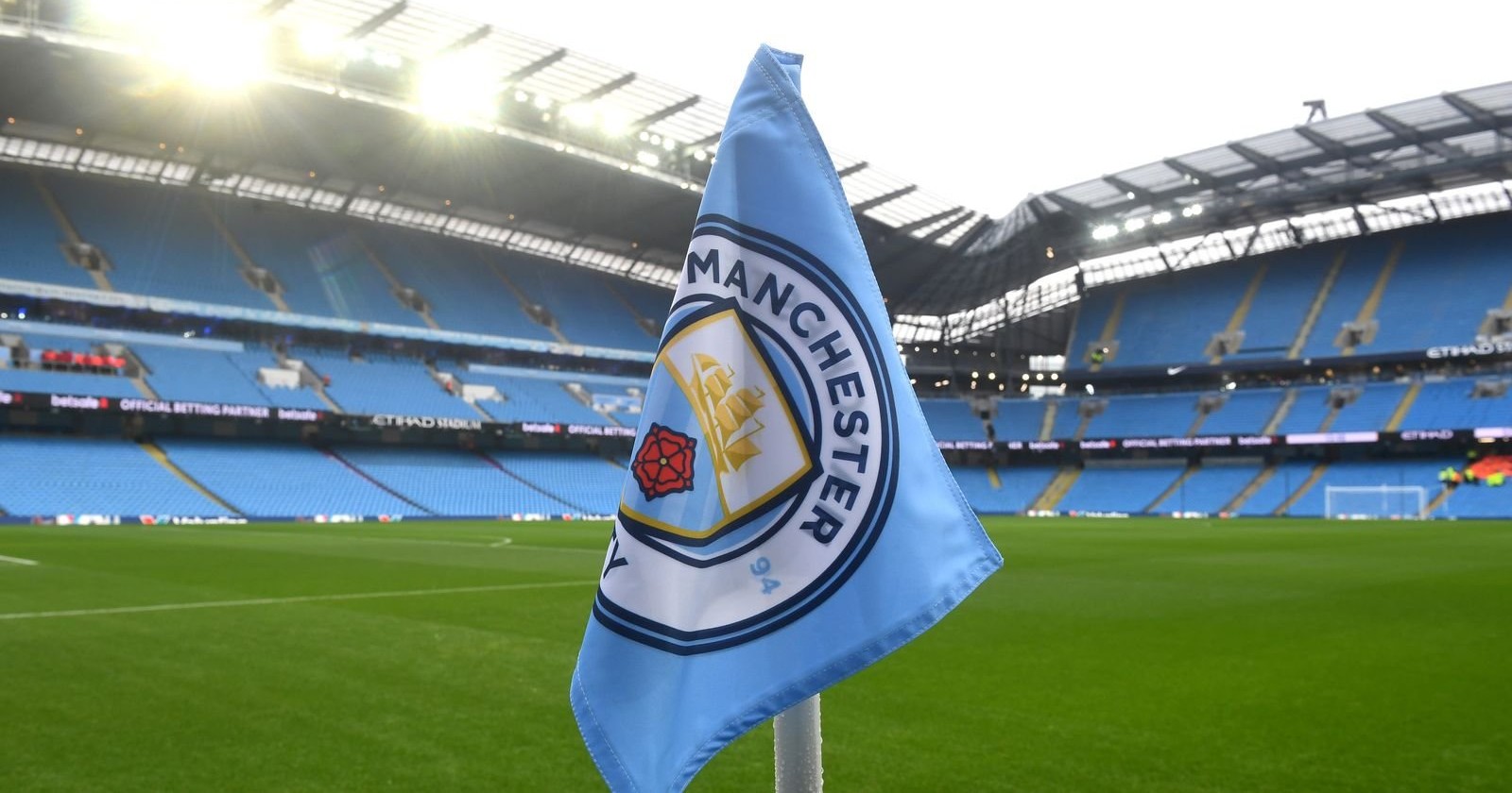 Manchester City es declarado culpable de 114 infracciones a las normas financieras de la Premier League