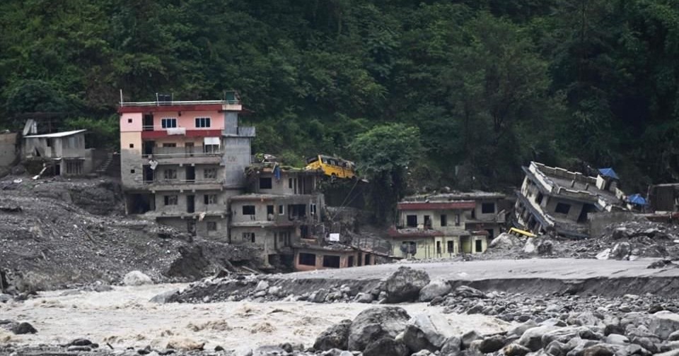 Dejan lluvias intensas 70 muertos y severos daños en la India y Nepal