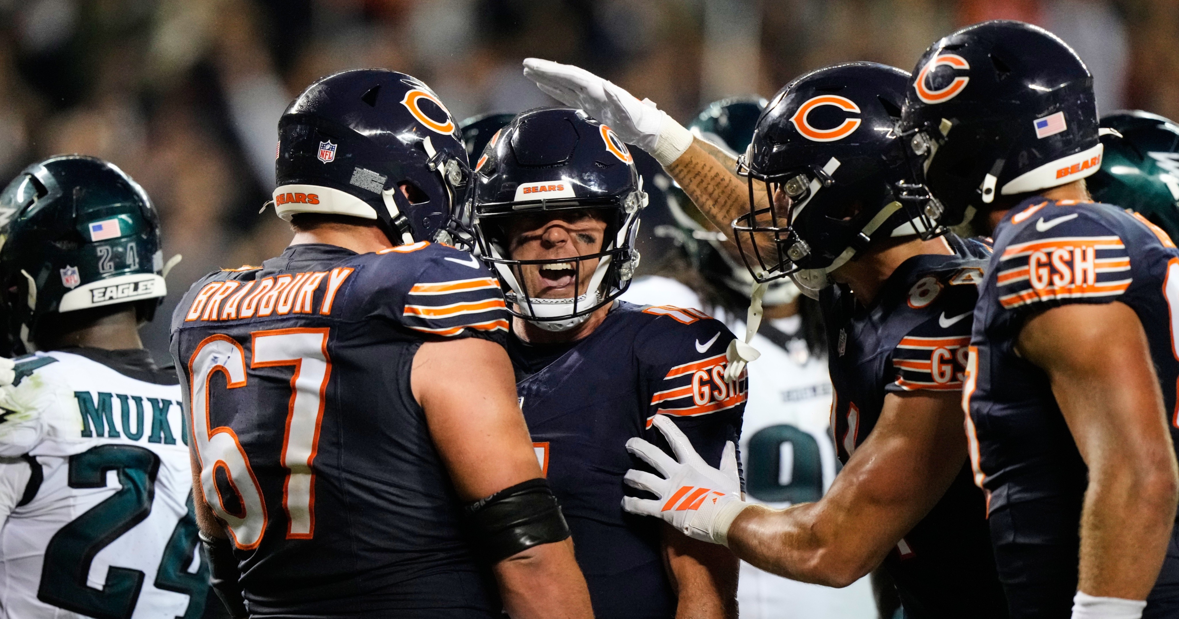 Case Keenum y la defensiva lideran la victoria de los Bears sobre Eagles