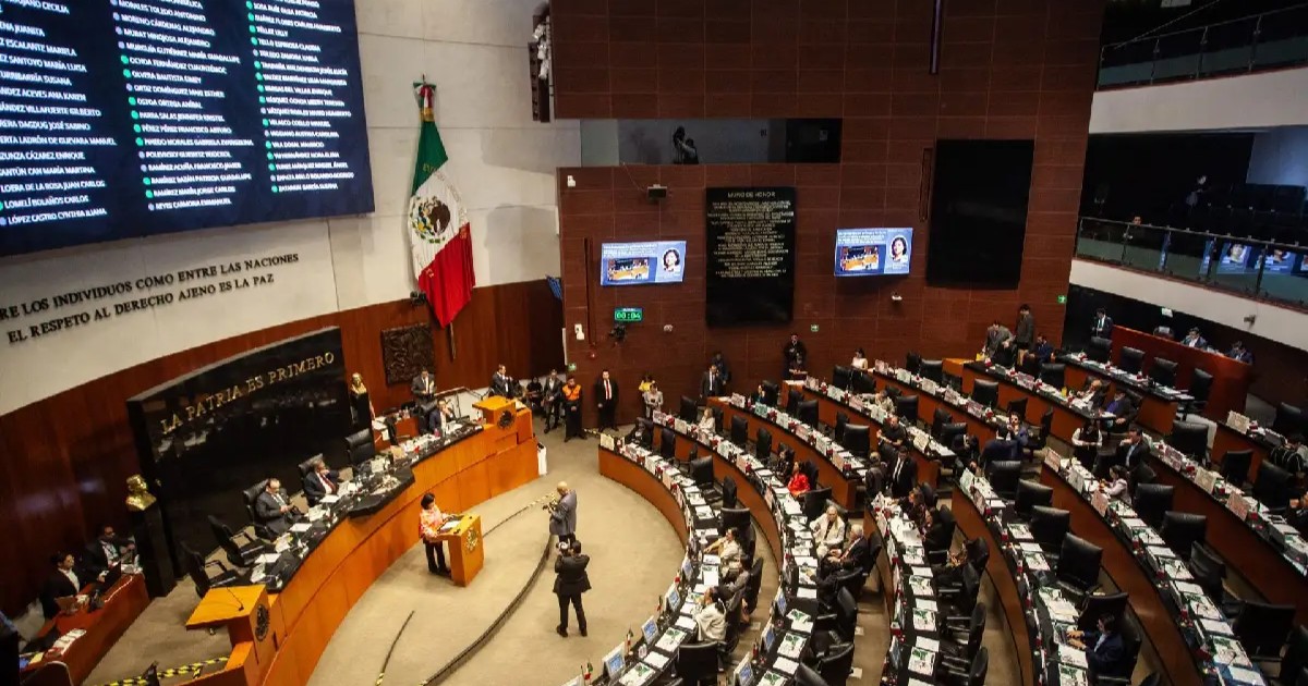 Senado aprueba la llamada ‘Ley Antimemes’ y la envía a Diputados