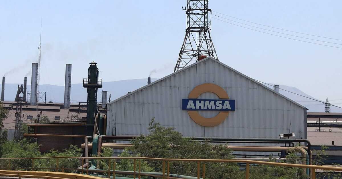 Exobreros de AHMSA amenazan con llevar protestas a la Ciudad de México 