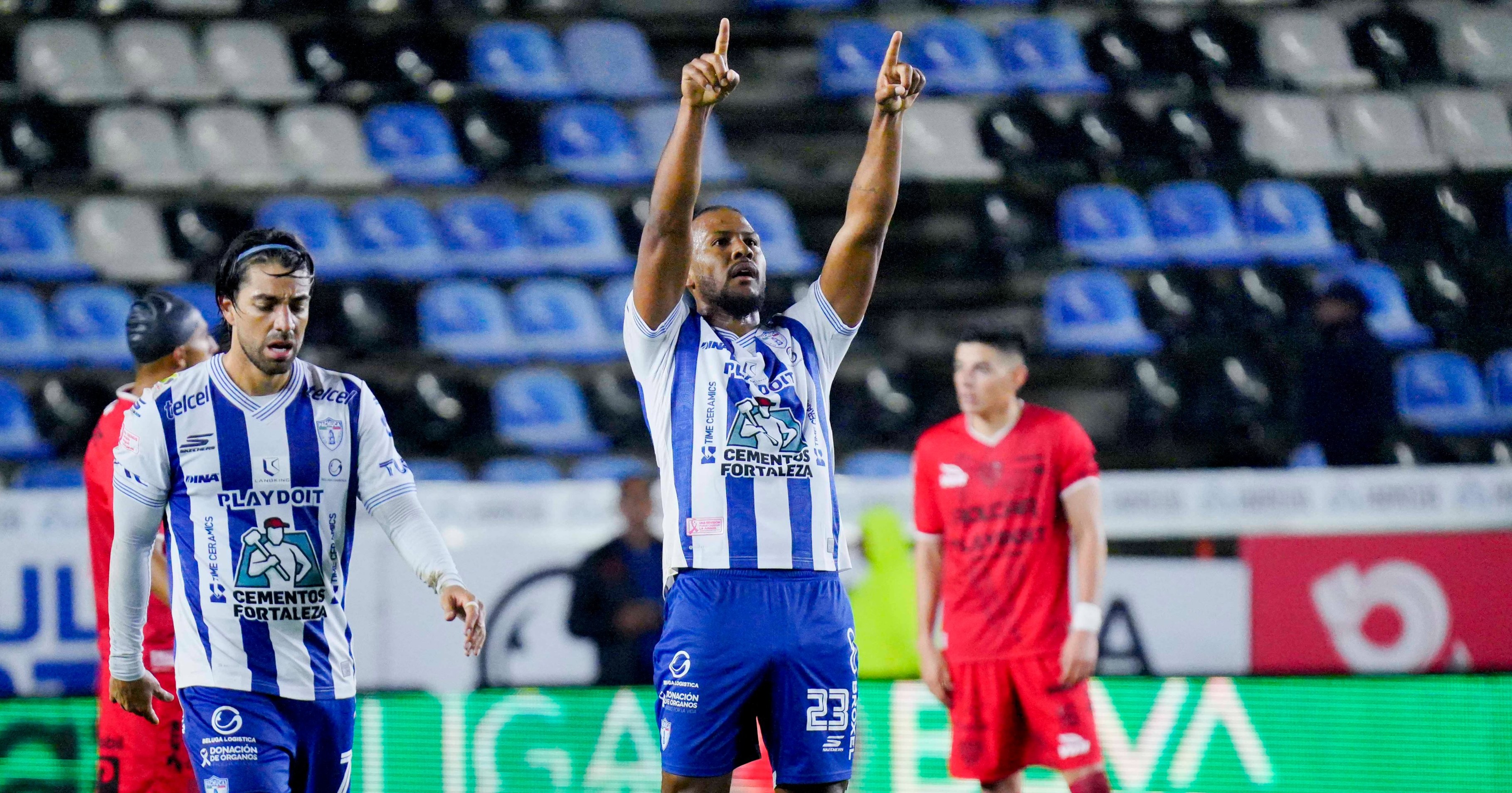 Salomón Rondón domina la tabla de goleo del Apertura 2026 tras doblete con Pachuca