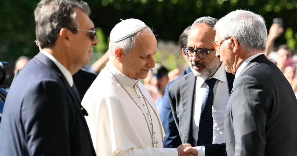 Concluye con éxito la cirugía del papa León XIV por un nódulo pulmonar