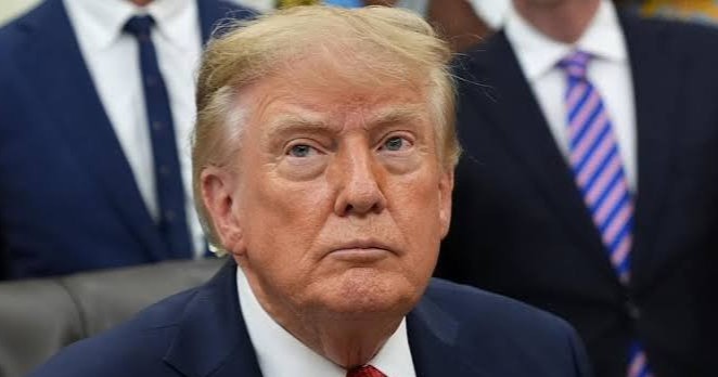 Trump acusa a los hutíes de subir el precio del petróleo antes de las elecciones en Estados Unidos