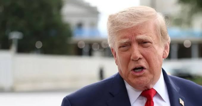 Trump critica ataques de Ucrania contra instalaciones energéticas rusas