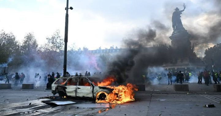 Francia refuerza seguridad y aplica toques de queda parciales tras violentas protestas